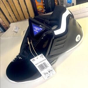 Adidas TMAC 3 Restomod  Men's Shoes Magic 8 Ball Black White GY2395 Sz. 8 NWOB.